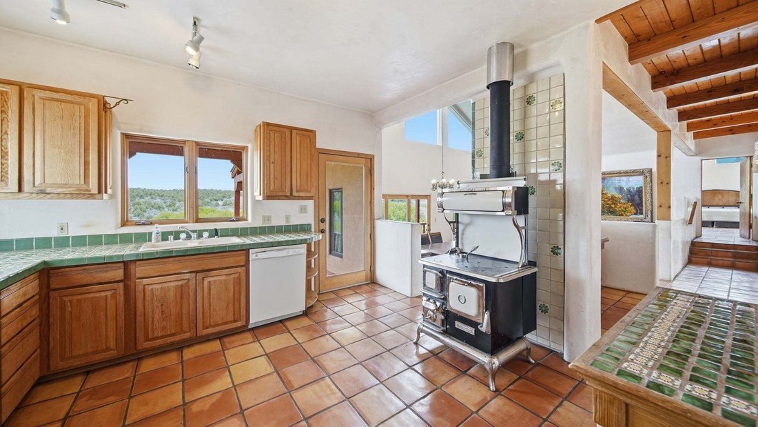 House in San Cristobal, New Mexico, United States 5 - 18888548