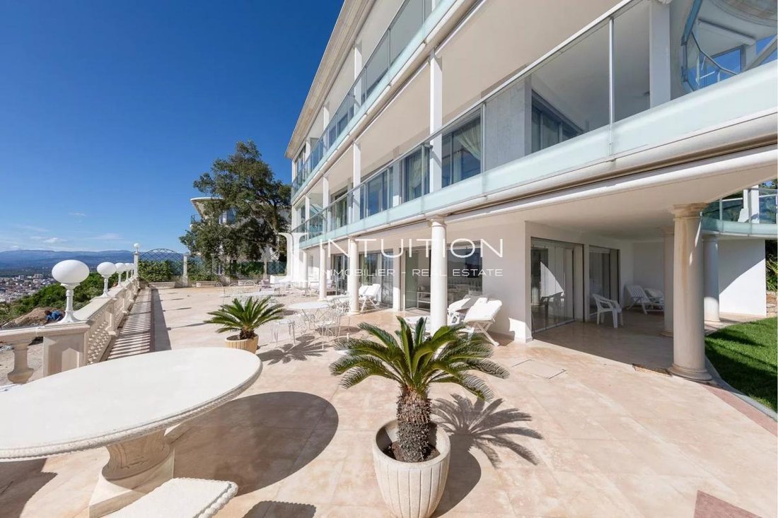 Villa en Cannes, Provenza-Alpes-Costa Azul, Francia 3 - 18886619