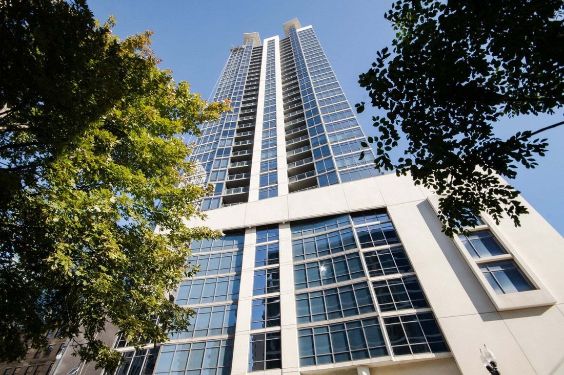 Condo in Chicago, Illinois, United States 1 - 18889632