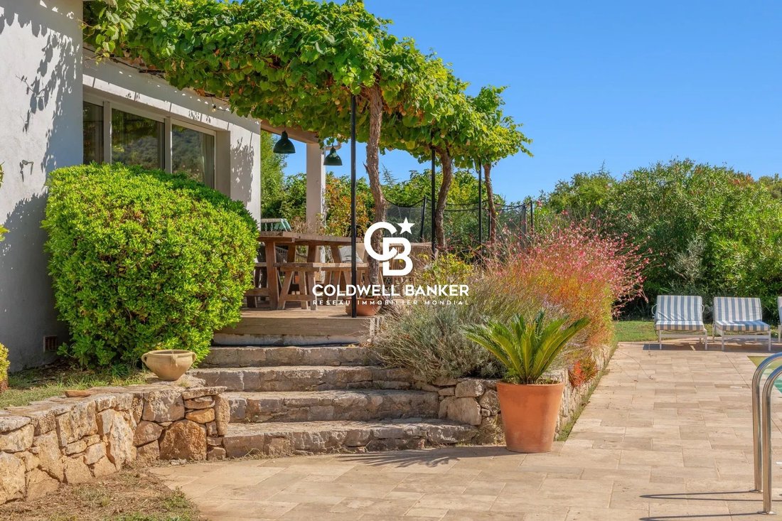 Casa en Hyères, Provenza-Alpes-Costa Azul, Francia 5 - 18885218