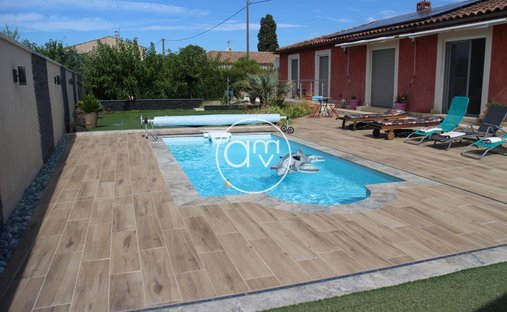 Villa à Pierrefeu-du-Var, Provence-Alpes-Côte d'Azur, France 1