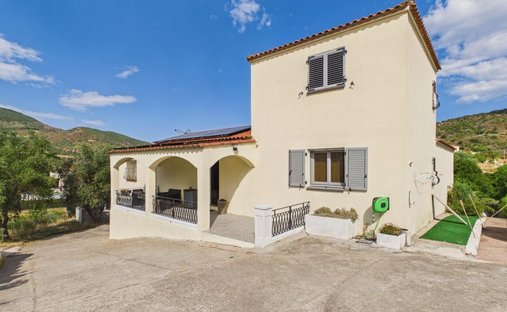Villa en Alata, Córcega, Francia 1
