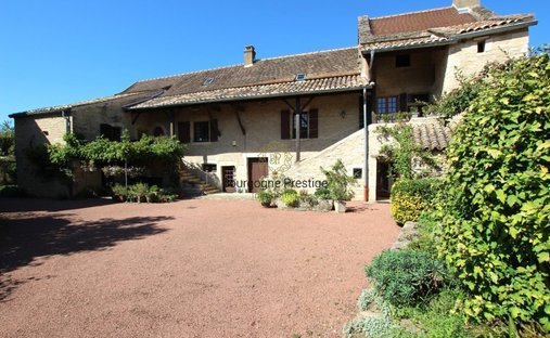 House in Sennecey-le-Grand, Bourgogne – Franche-Comté, France 1