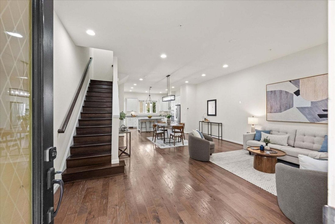 Condo in Alexandria, Virginia, United States 3 - 18889876