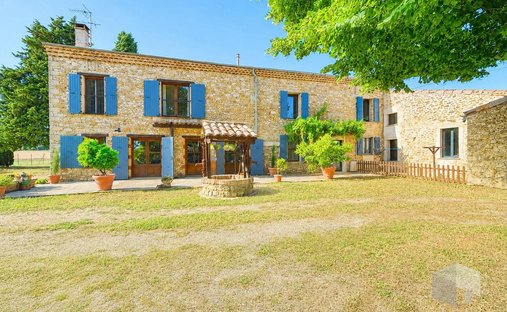 Haus in Charols, Auvergne-Rhone-Alpen, Frankreich 1