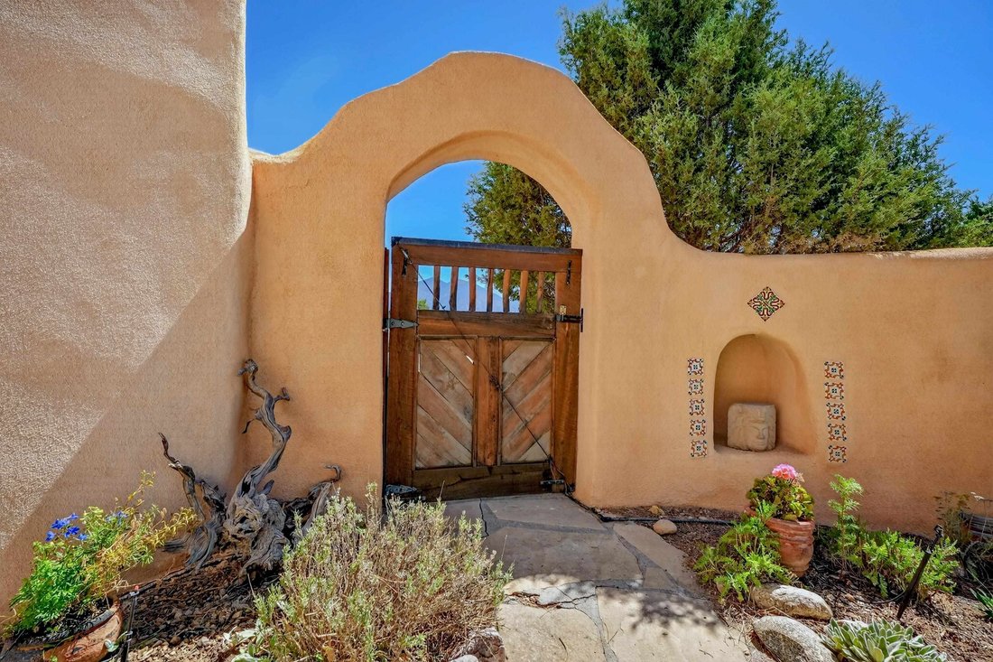 House in El Prado, New Mexico, United States 4 - 18888523