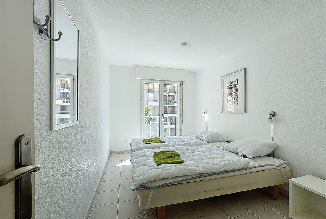 Apartamento en Fréjus, Provenza-Alpes-Costa Azul, Francia 4 - 18880591