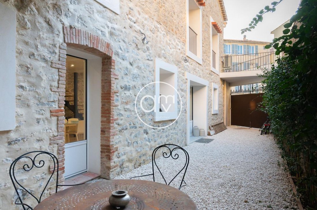 Villa in Hyères, Provence-Alpes-Côte d'Azur, Frankreich 4 - 18886855