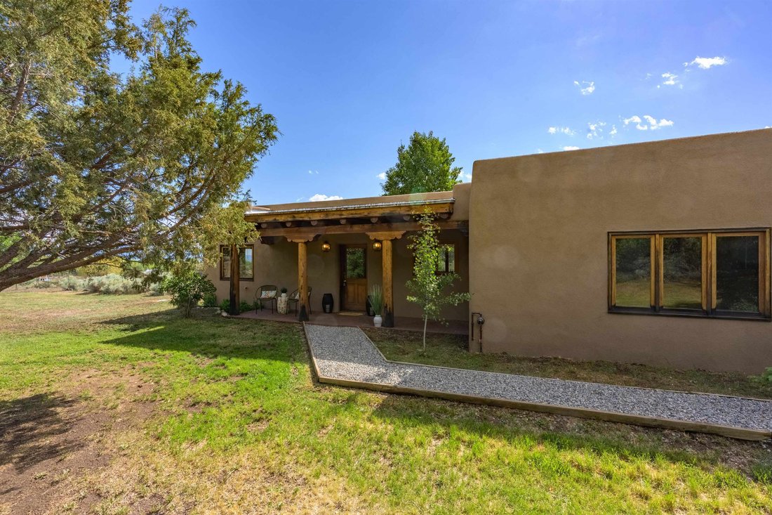 House in Arroyo Seco, New Mexico, United States 5 - 18888378