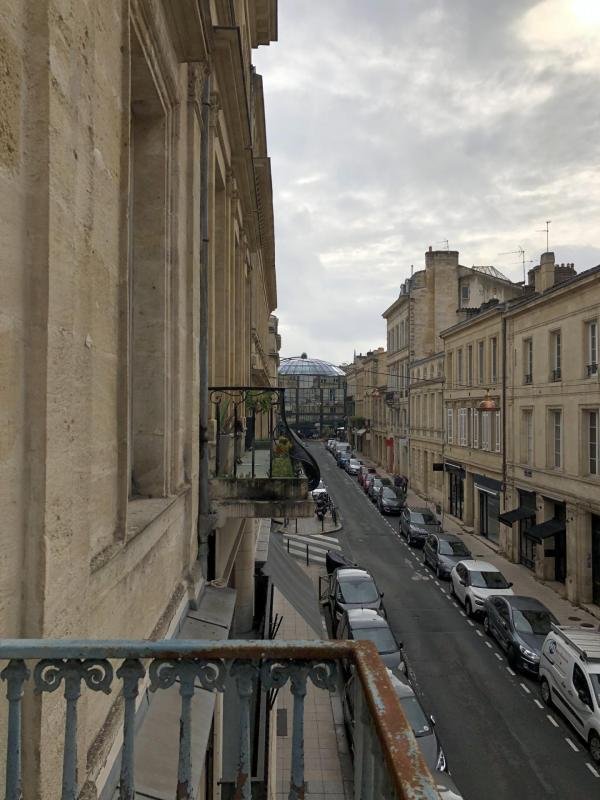 Appartement à Hôtel de Ville-Quinconce-Saint Seurin-Fondaudège, Bordeaux, France 3 - 18884507