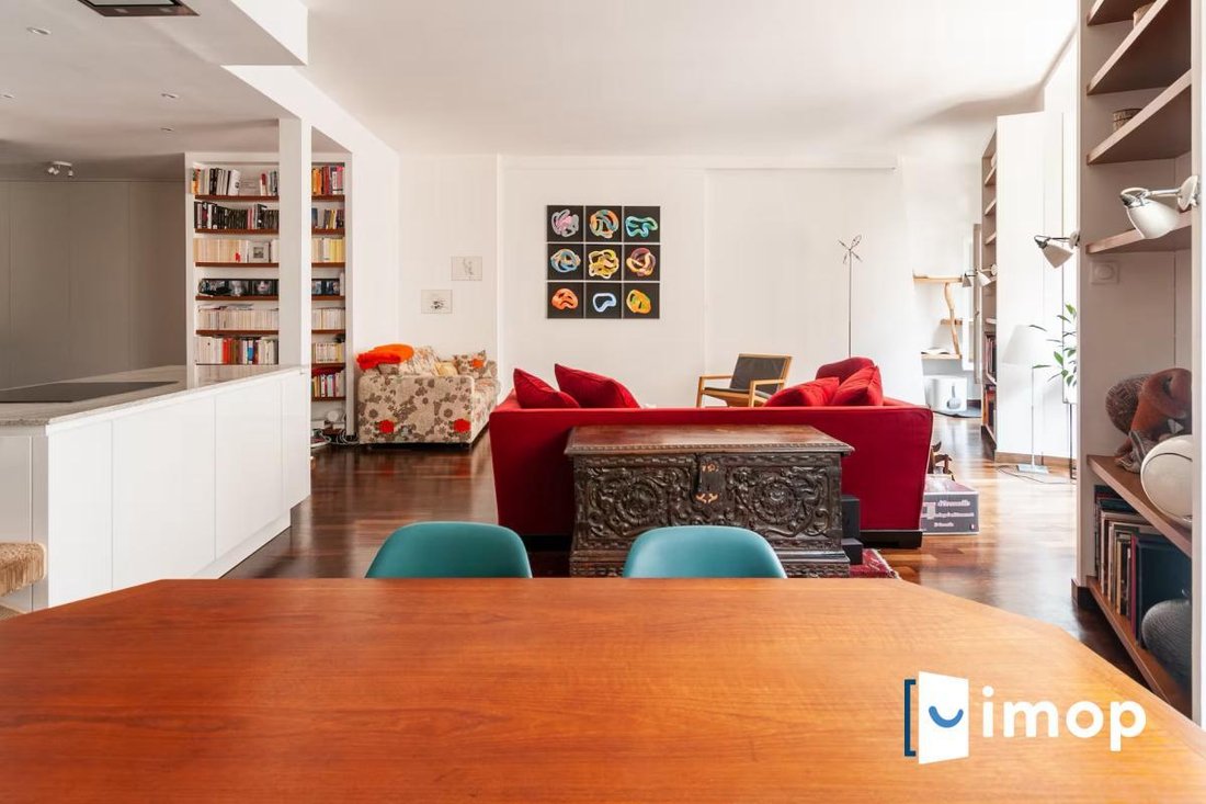 Apartment in Clichy-Trinité, Paris 9e Arrondissement, Paris 3 - 18882333