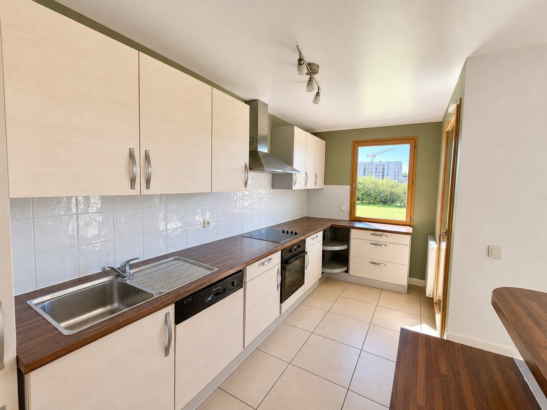 Apartamento en Ferney-Voltaire, Auvernia-Ródano-Alpes, Francia 2 - 18885535