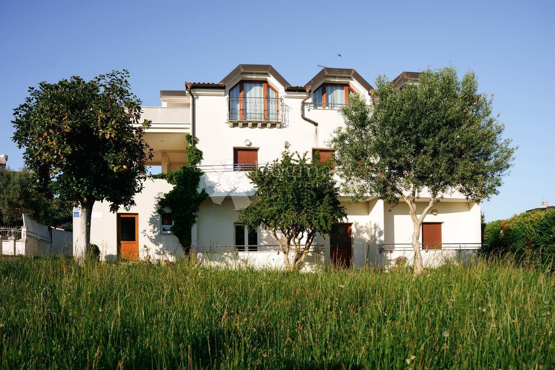 Casa en Zambratija, Istria, Croacia 1 - 18891192