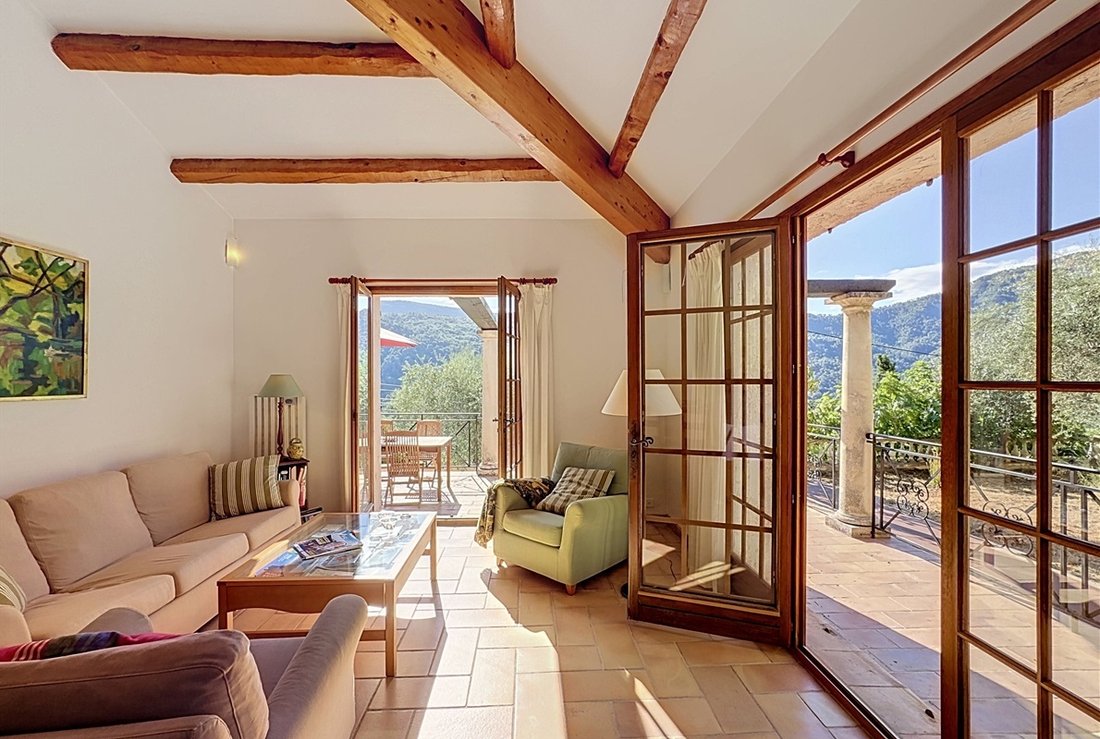 Villa en Levens, Provenza-Alpes-Costa Azul, Francia 1 - 18880541