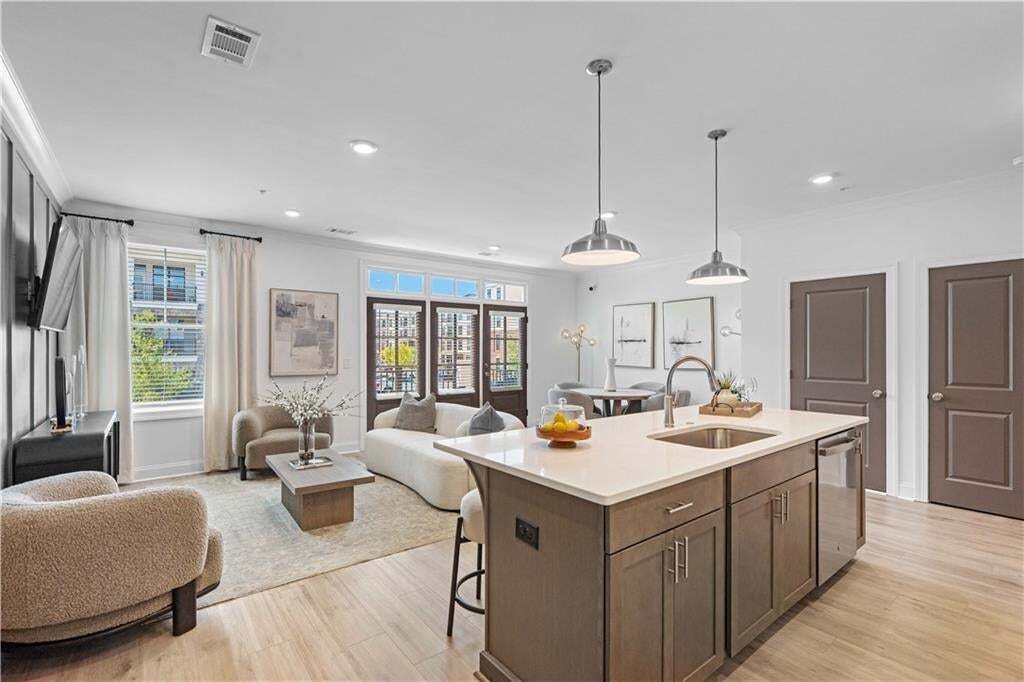 Condo in Alpharetta, Georgia, United States 2 - 18890237