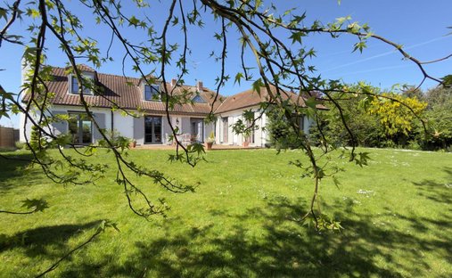 Villa en Ennetières-en-Weppes, Alta Francia, Francia 1