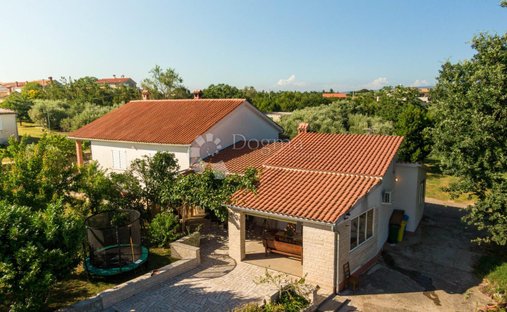 Haus in Peruški, Gespanschaft Istrien, Kroatien 1
