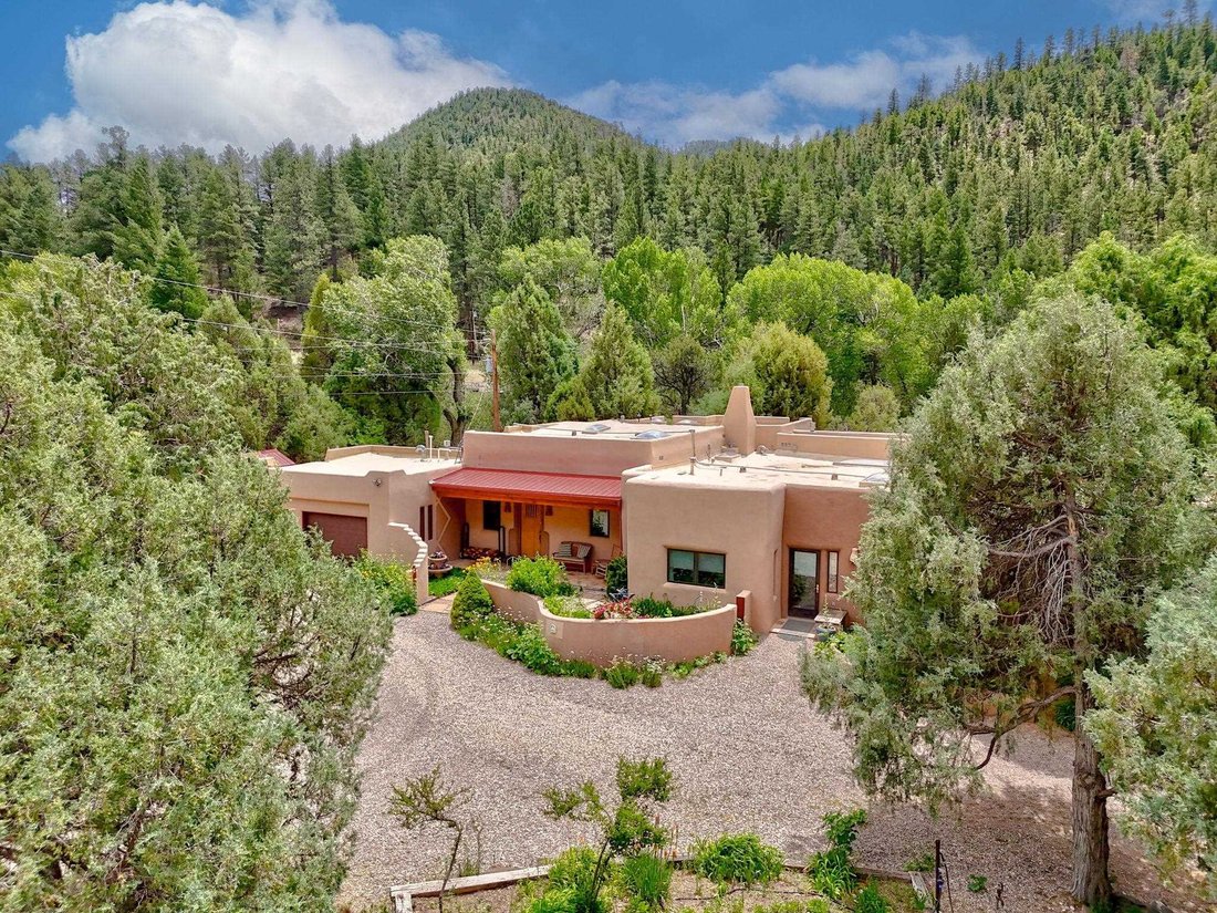 House in Taos, New Mexico, United States 2 - 18888598