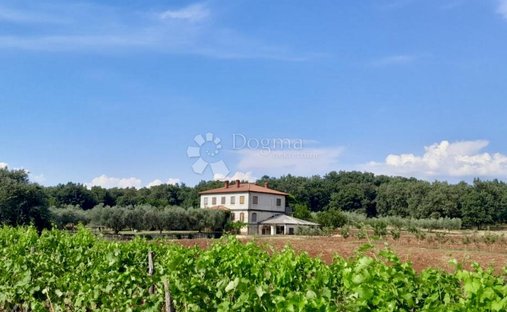 House in Juricani, Istria County, Croatia 1