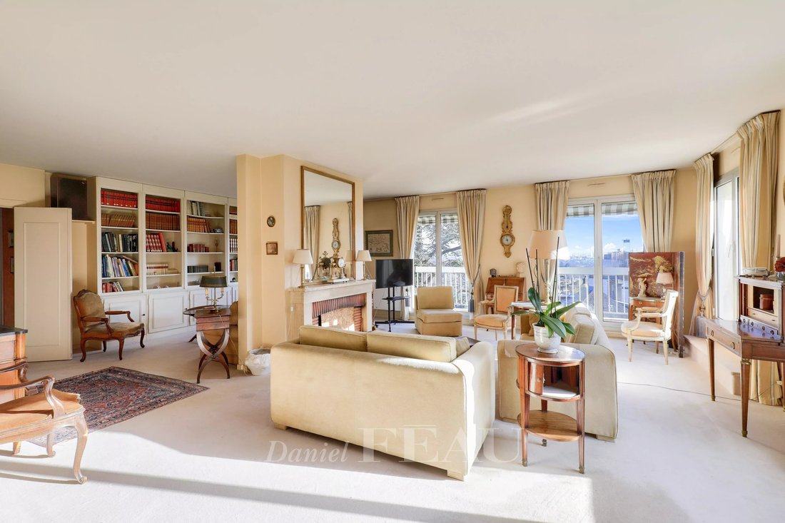 Apartment in Saint-Cloud, Ile-de-France, France 5 - 16883317