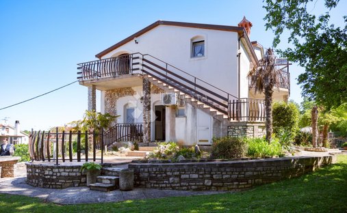 Haus in Umag, Gespanschaft Istrien, Kroatien 1