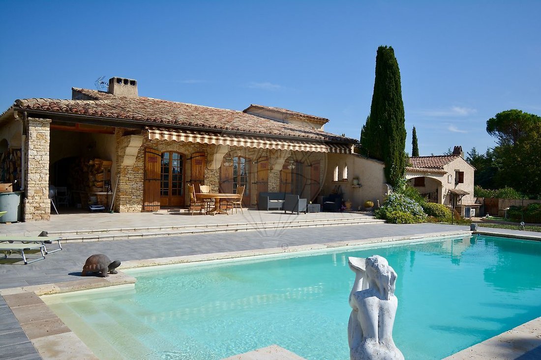 Villa a Partie Nord-Ferrieres-Cadenades-Rouviere, Le Muy, Francia 1 - 18883418