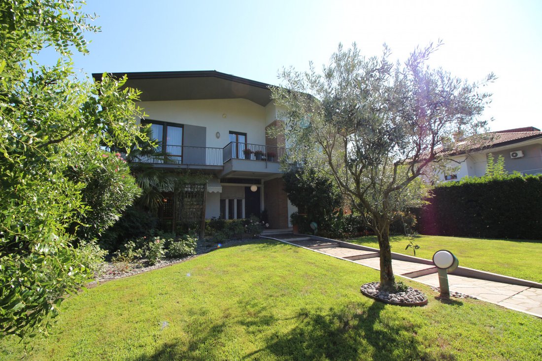 Villa in Thiene, Venetien, Italien 1 - 18891844