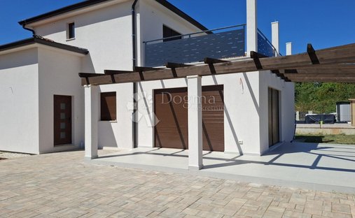 House in Umag, Istria County, Croatia 1