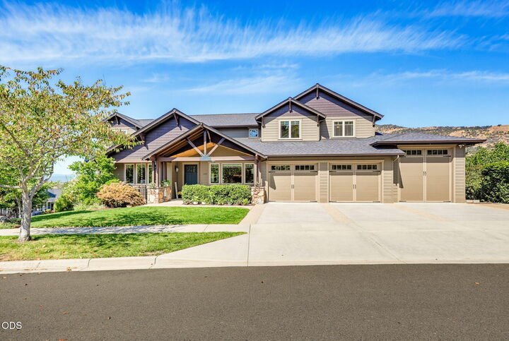 Maison à Medford, Oregon, États-Unis 1 - 18892956
