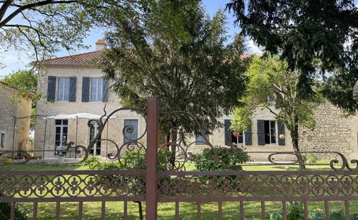 Casa en Nord, Condom, Francia 1