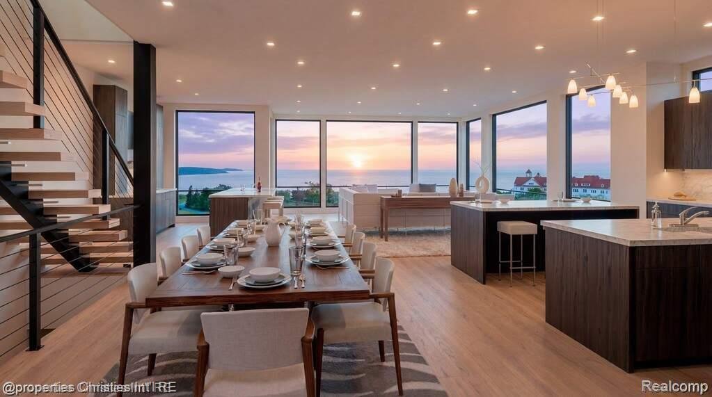 Condo in Petoskey, Michigan, United States 5 - 18157037