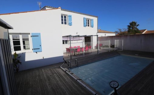 Casa en Saint-Denis-d'Oléron, Nueva Aquitania, Francia 1