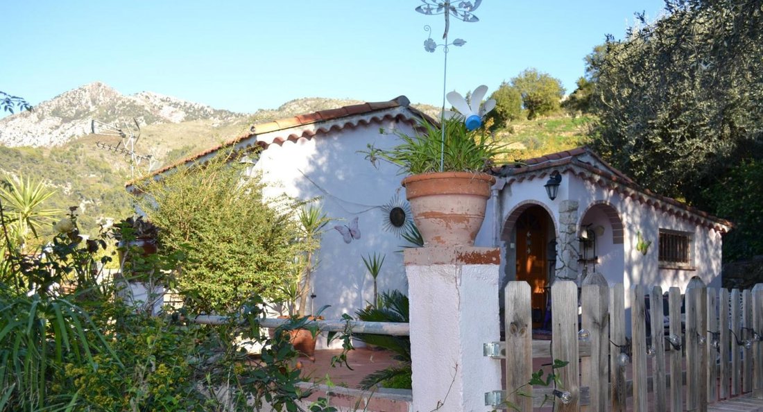Haus in Menton, Provence-Alpes-Côte d'Azur, Frankreich 2 - 18885291
