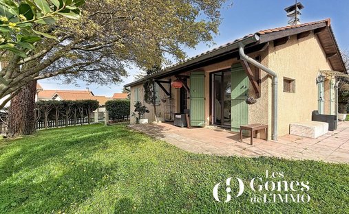 Casa en Centre-Bourg, Saint-Genis-Laval, Francia 1