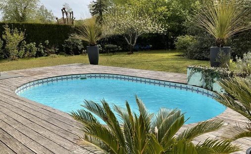 Villa en Le Monteil-Paul Montagne, Pessac, Francia 1