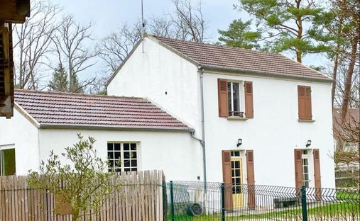 Haus in Arbonne-la-Forêt, Île-de-France, Frankreich 1