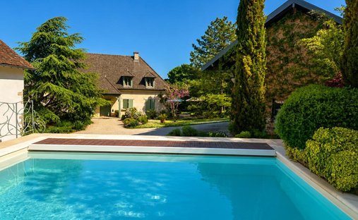 House in Dijon, Bourgogne – Franche-Comté, France 1