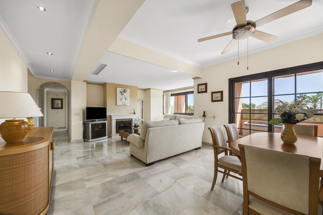 Penthouse in Estepona, Andalusia, Spain 2 - 18880061