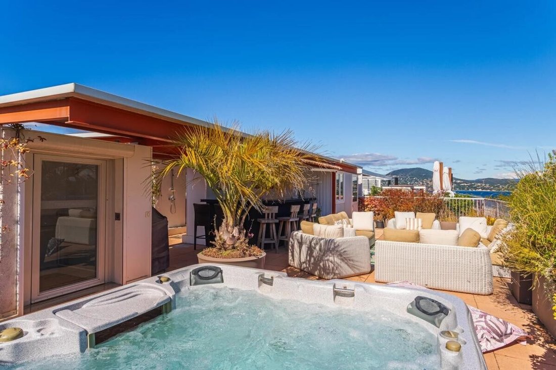 Apartamento en Zone Ouest Urbaine, San Tropez, Francia 2 - 18887404