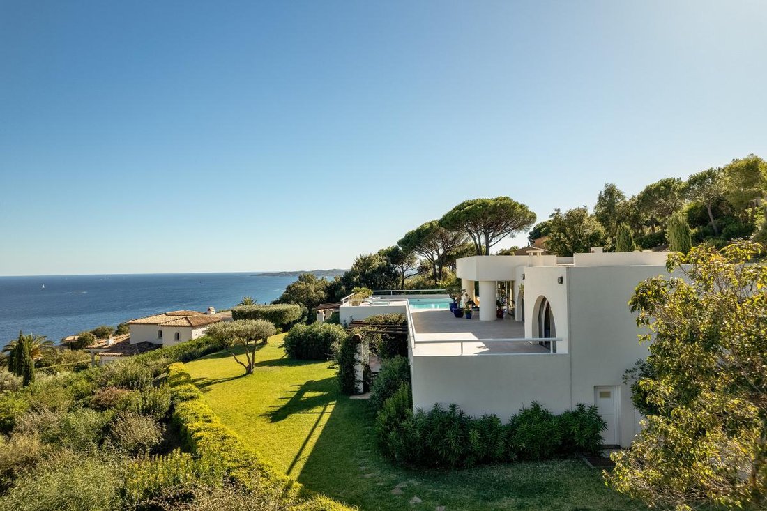 House in Nartelle-Noyer-Bellevue-bd des Sardinaux, Sainte-Maxime, France 1 - 18882754