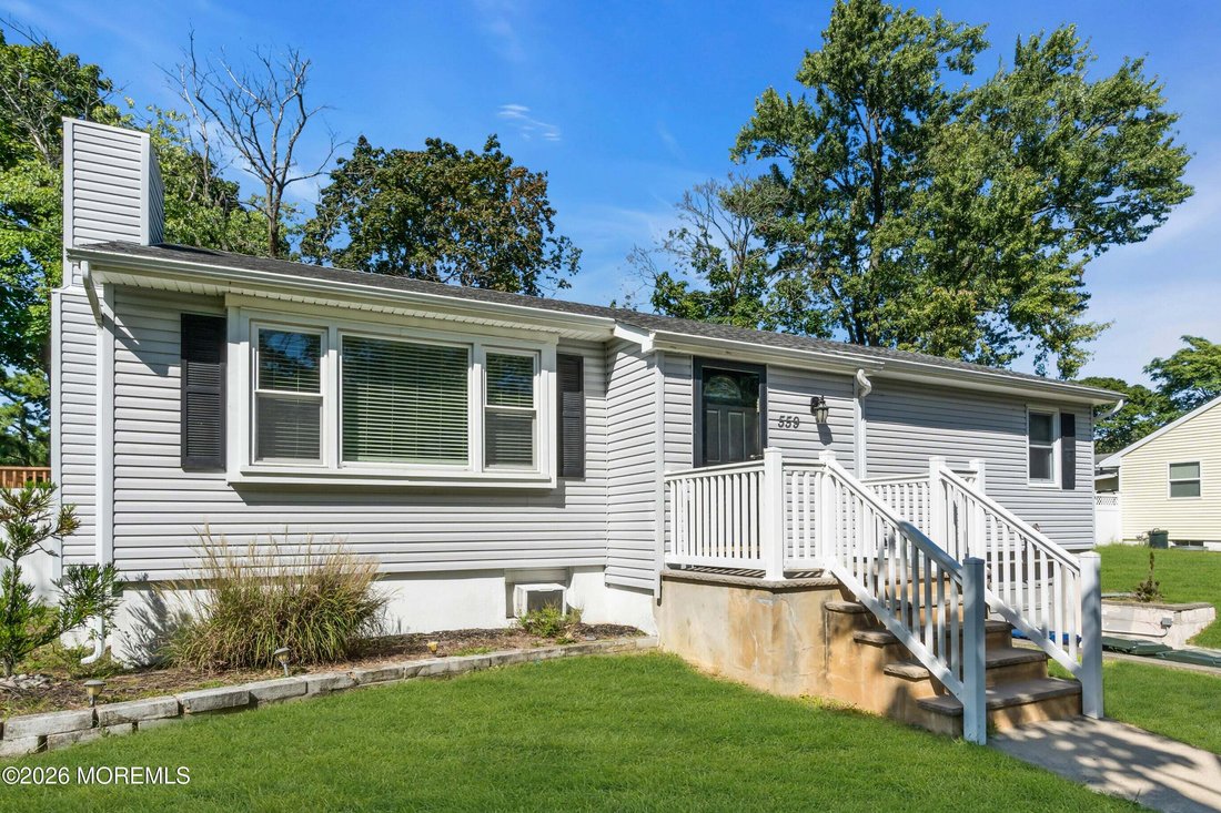 House in Oakhurst, New Jersey, United States 3 - 18590898