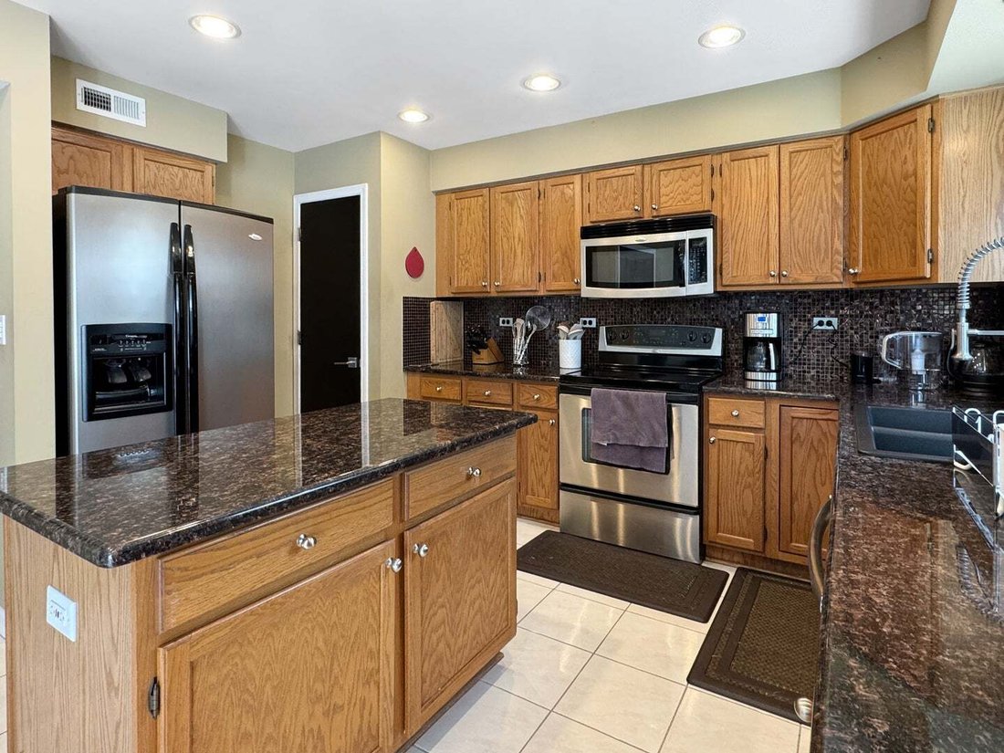 House in Bloomingdale, Illinois, United States 2 - 18889701