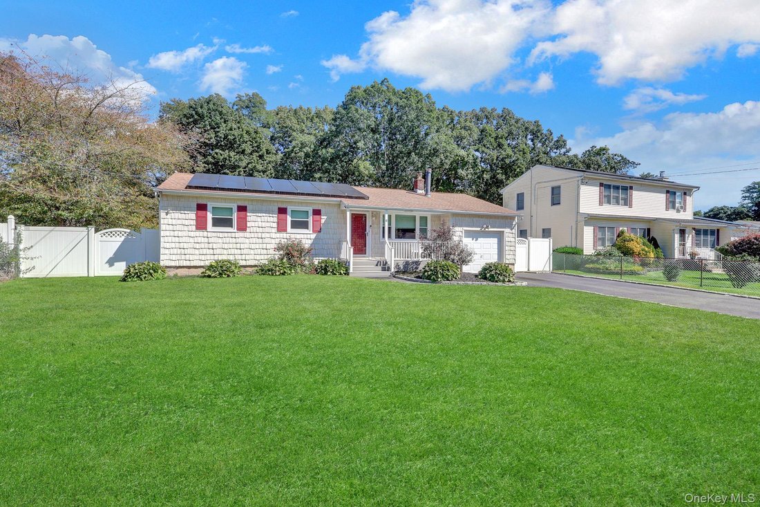 House in Holtsville, New York, United States 3 - 18891008