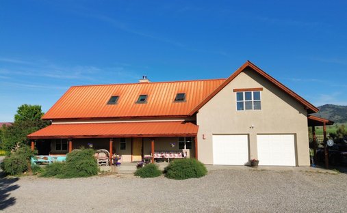 House in Fairfield, Idaho, United States 1