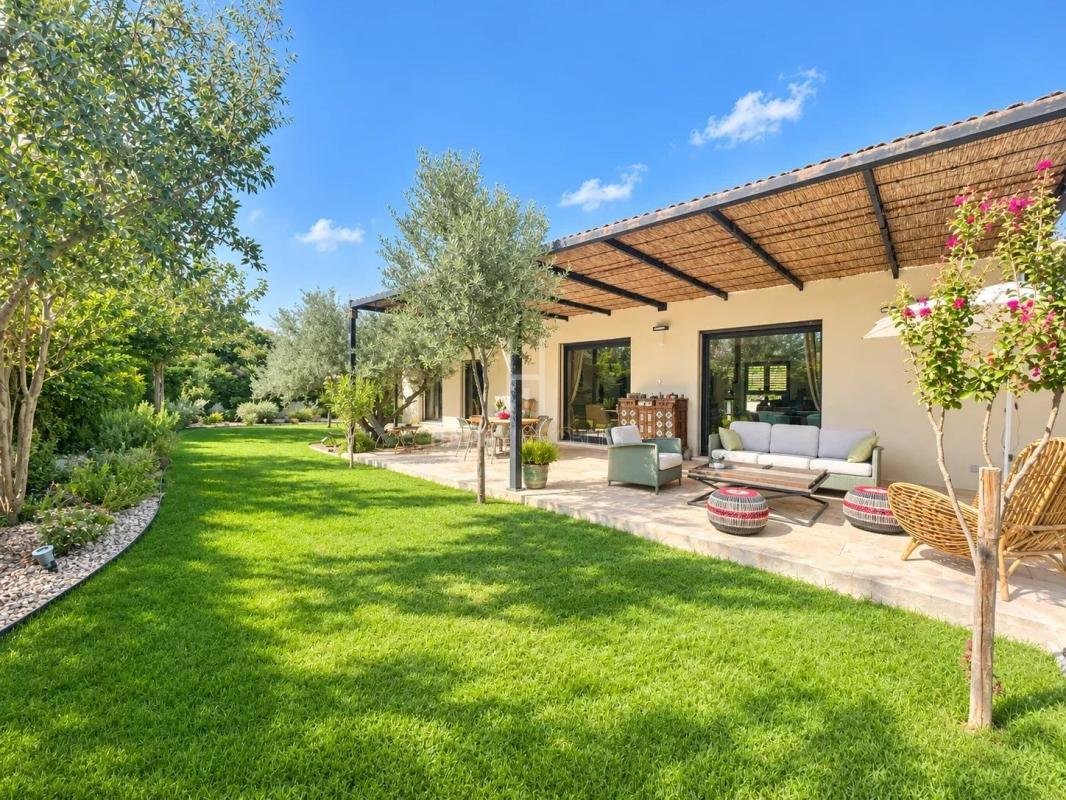 Villa en Paradou, Provenza-Alpes-Costa Azul, Francia 2 - 18880842