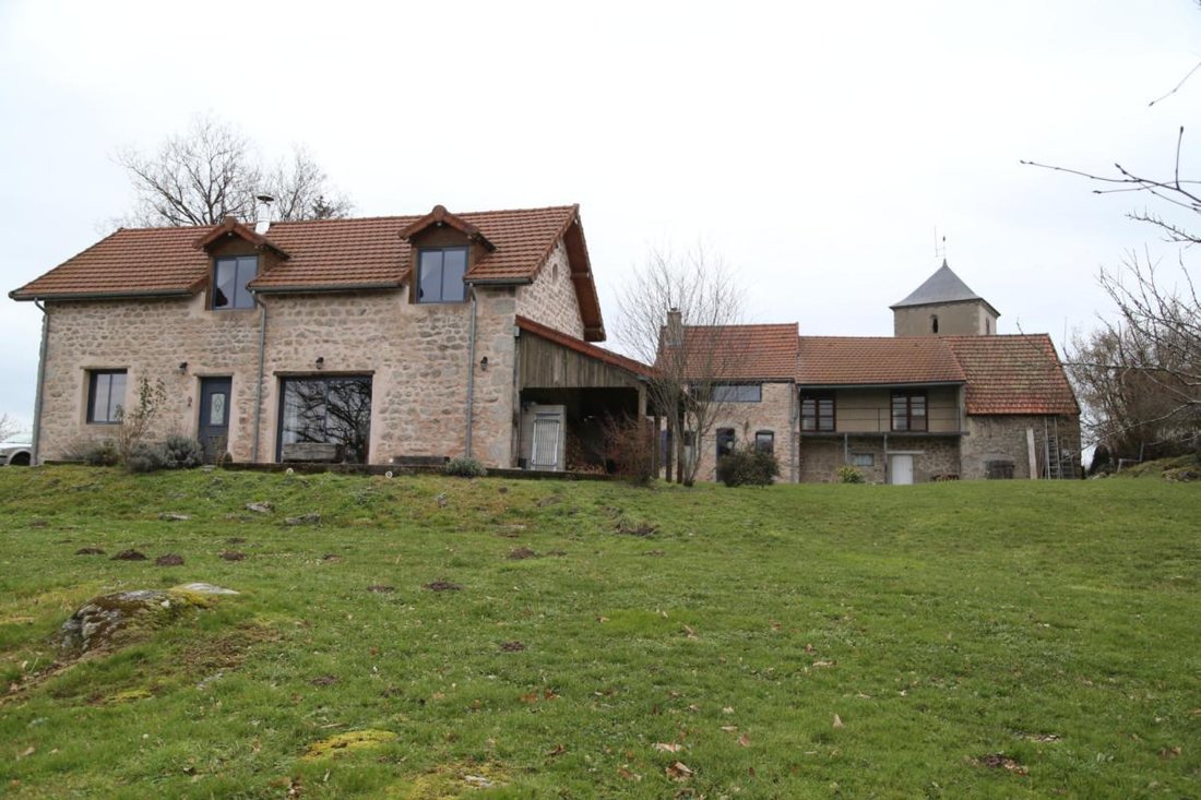 Haus in Mesvres, Bourgogne-Franche-Comté, Frankreich 1 - 18882575