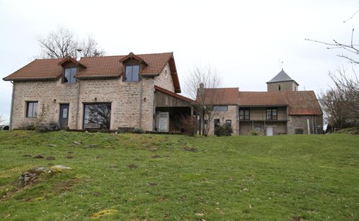 Maison à Mesvres, Bourgogne-Franche-Comté, France 1