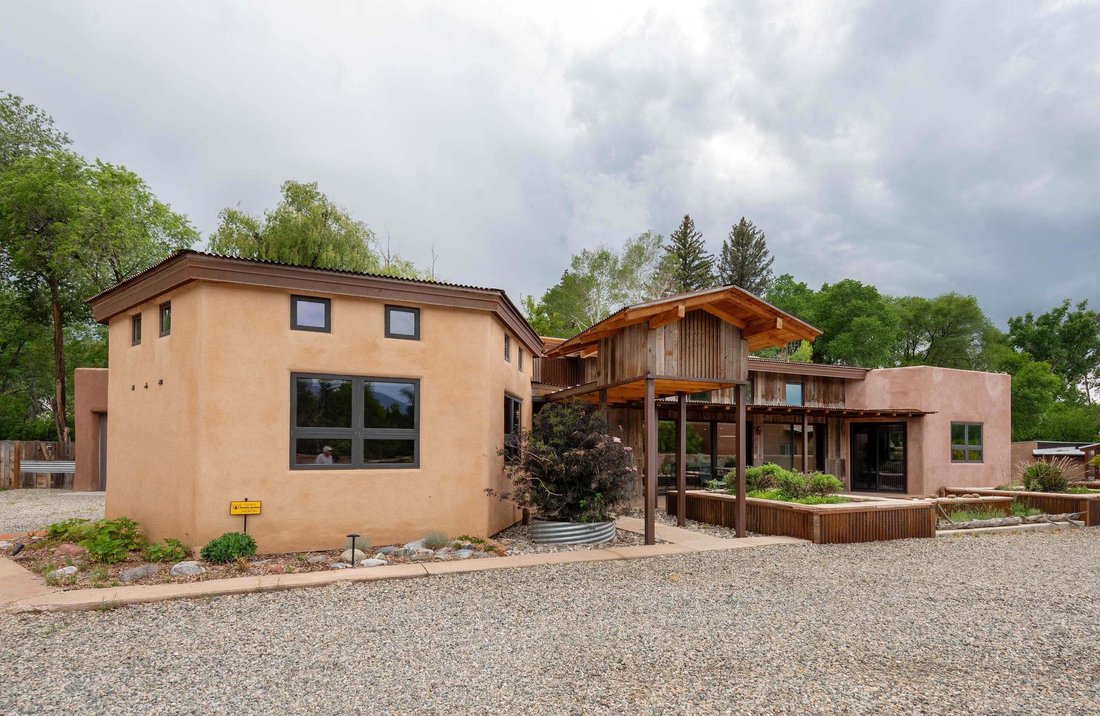 House in Taos, New Mexico, United States 4 - 18888182