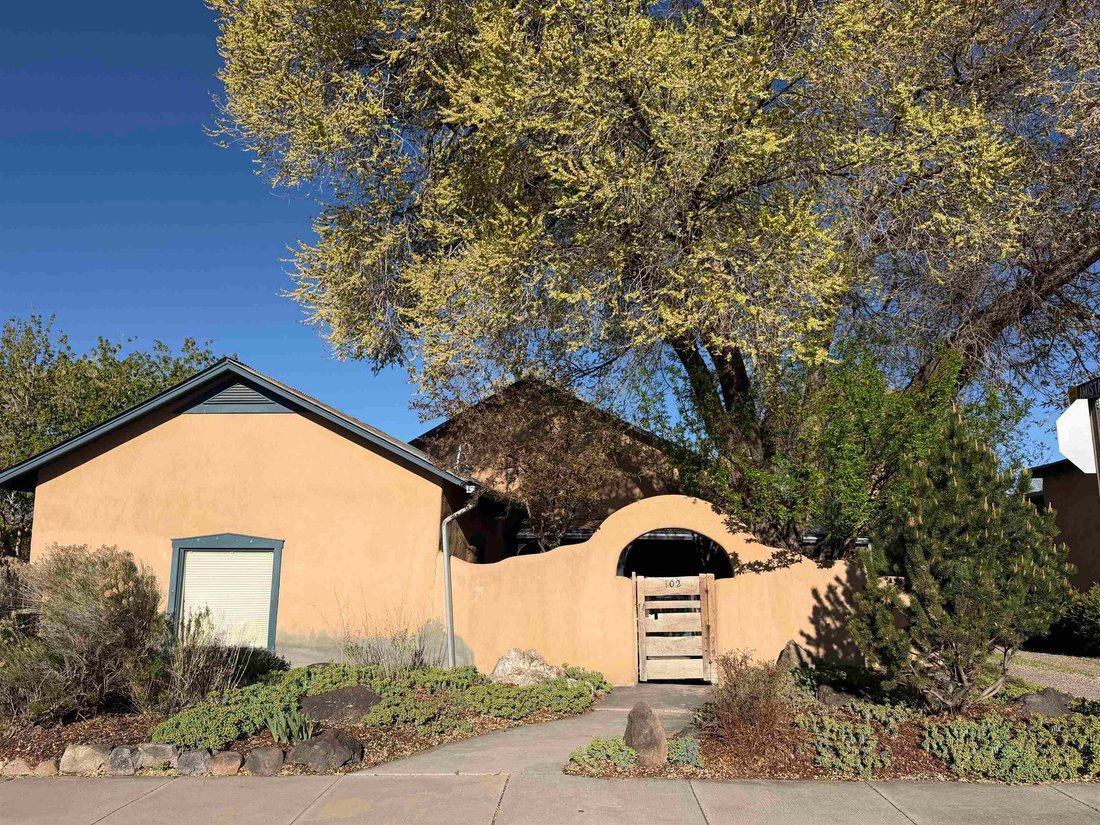 House in Taos, New Mexico, United States 2 - 18888316