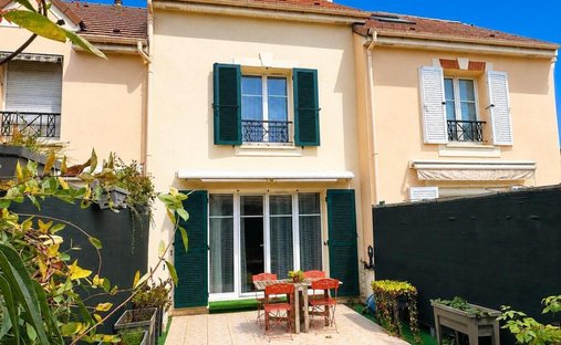 House in Montesson, Ile-de-France, France 1